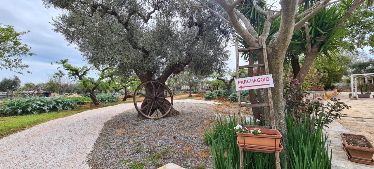 Il Trullo Di Nonna Lella Guest House Castellana Grotte Bagian luar foto