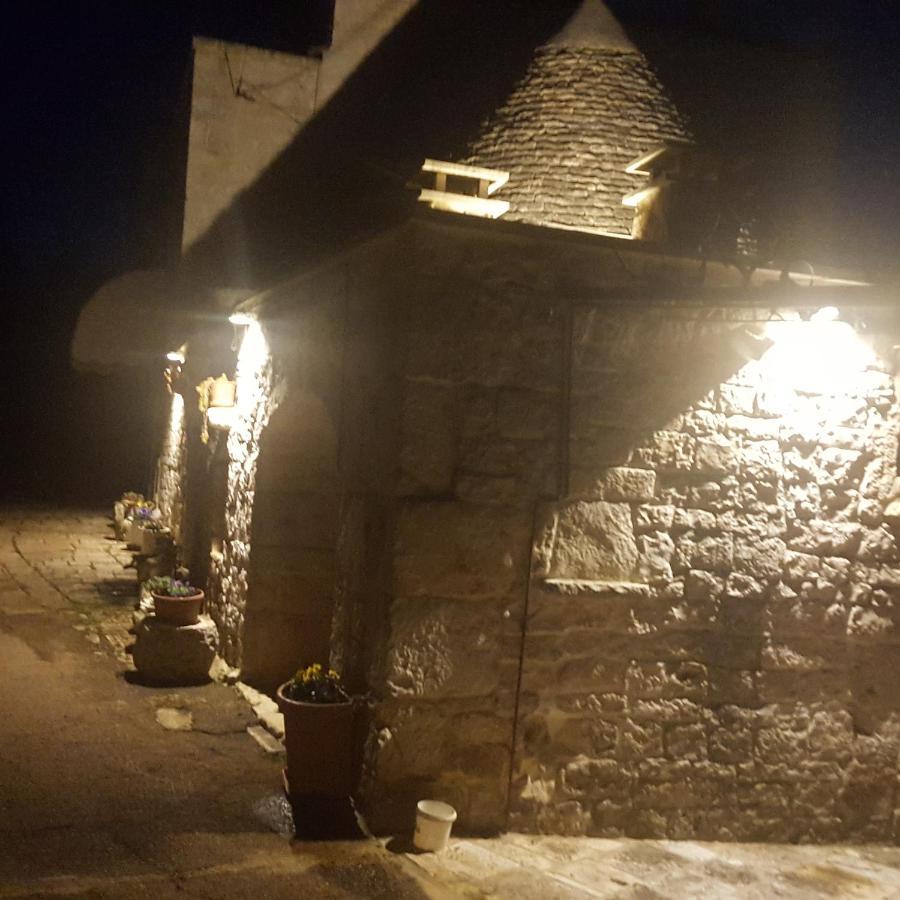 Il Trullo Di Nonna Lella Guest House Castellana Grotte Bagian luar foto