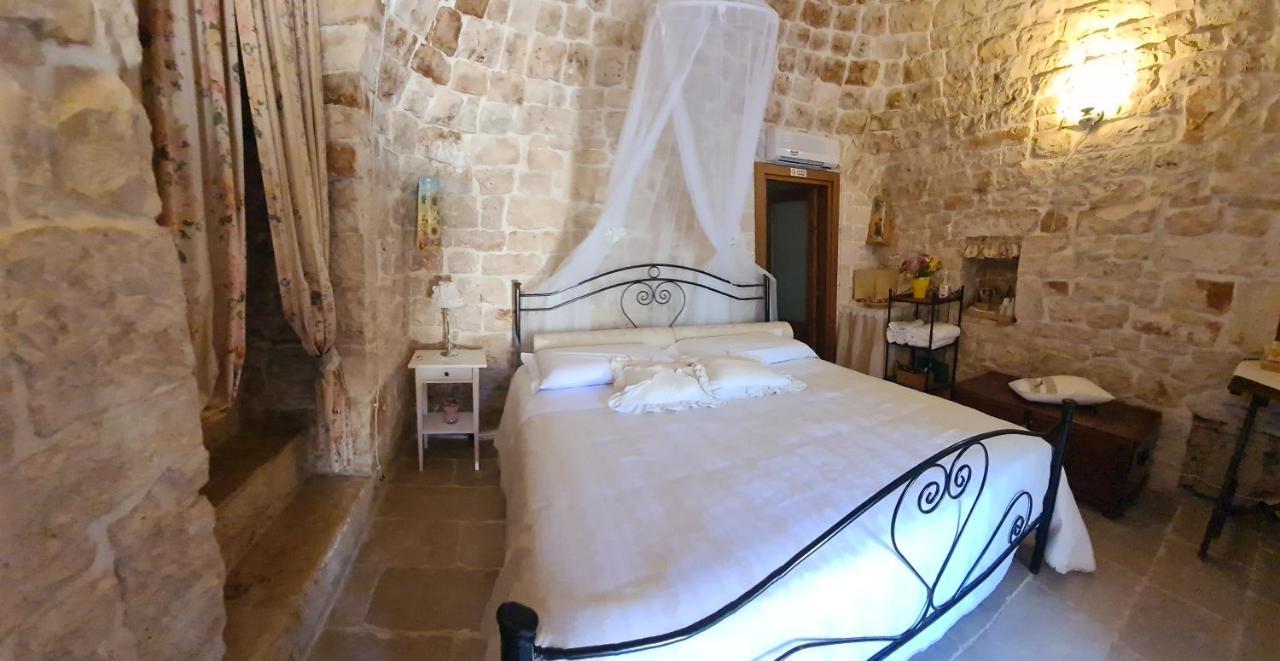 Il Trullo Di Nonna Lella Guest House Castellana Grotte Bagian luar foto