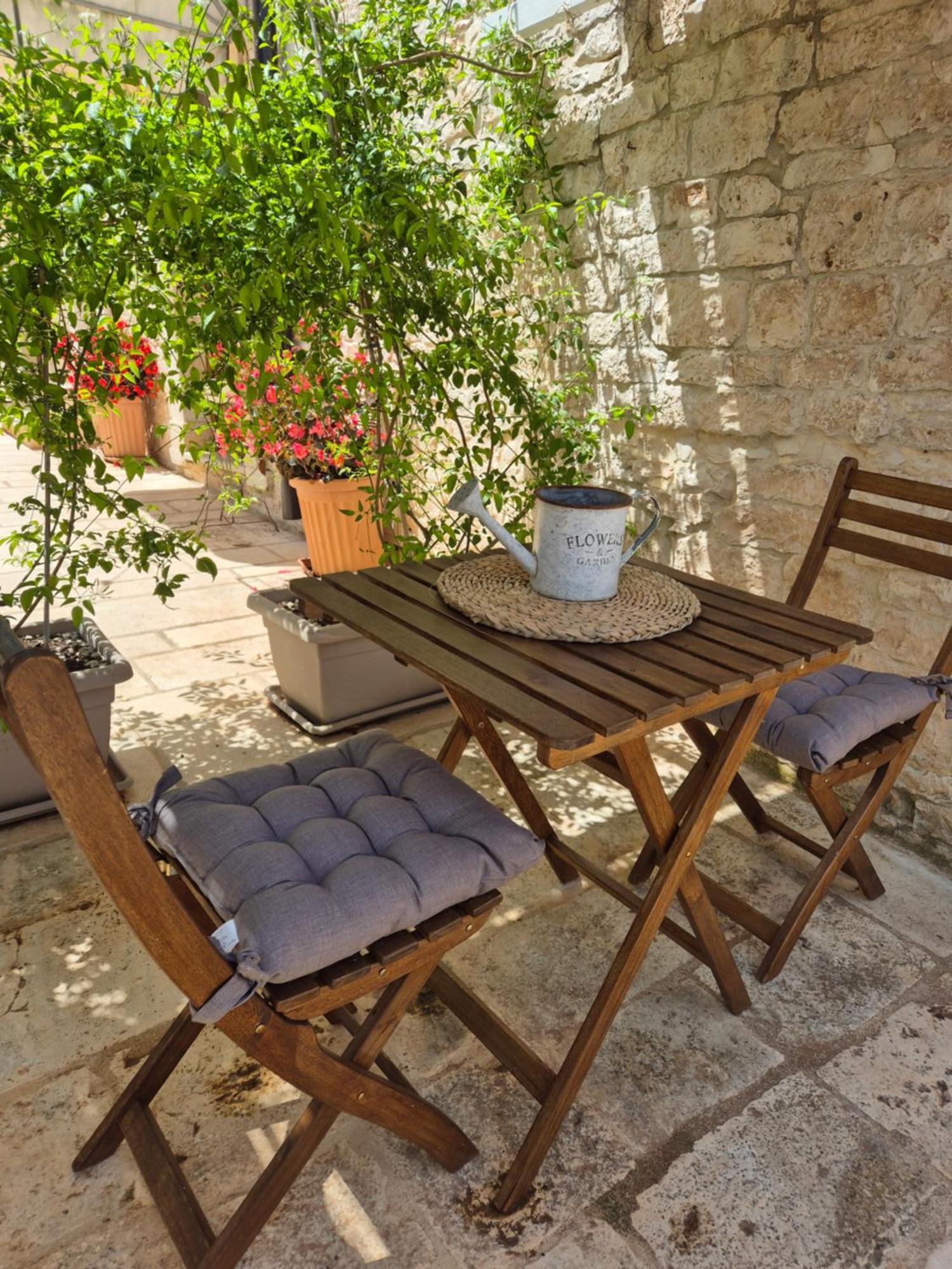 Il Trullo Di Nonna Lella Guest House Castellana Grotte Bagian luar foto