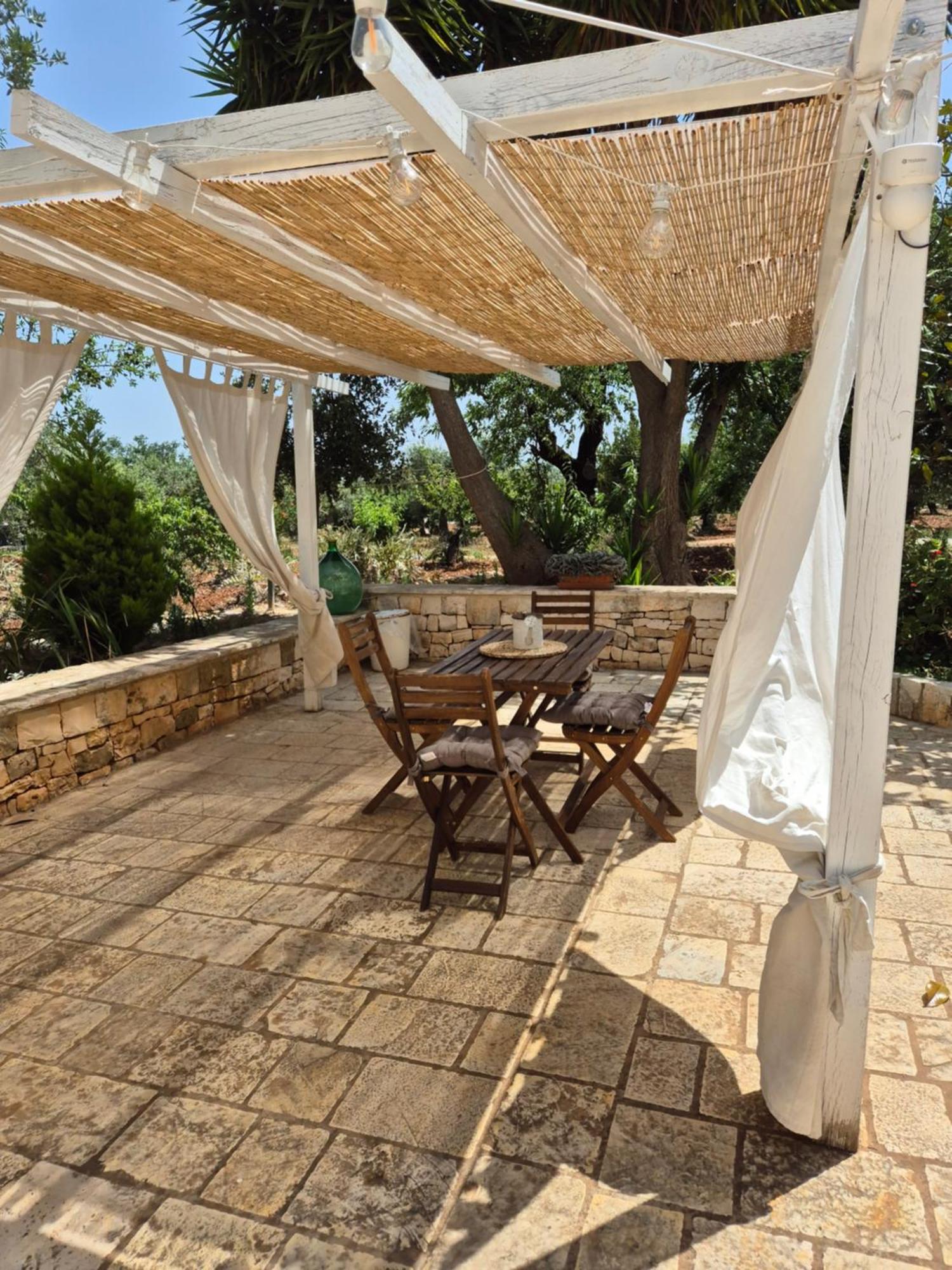 Il Trullo Di Nonna Lella Guest House Castellana Grotte Bagian luar foto