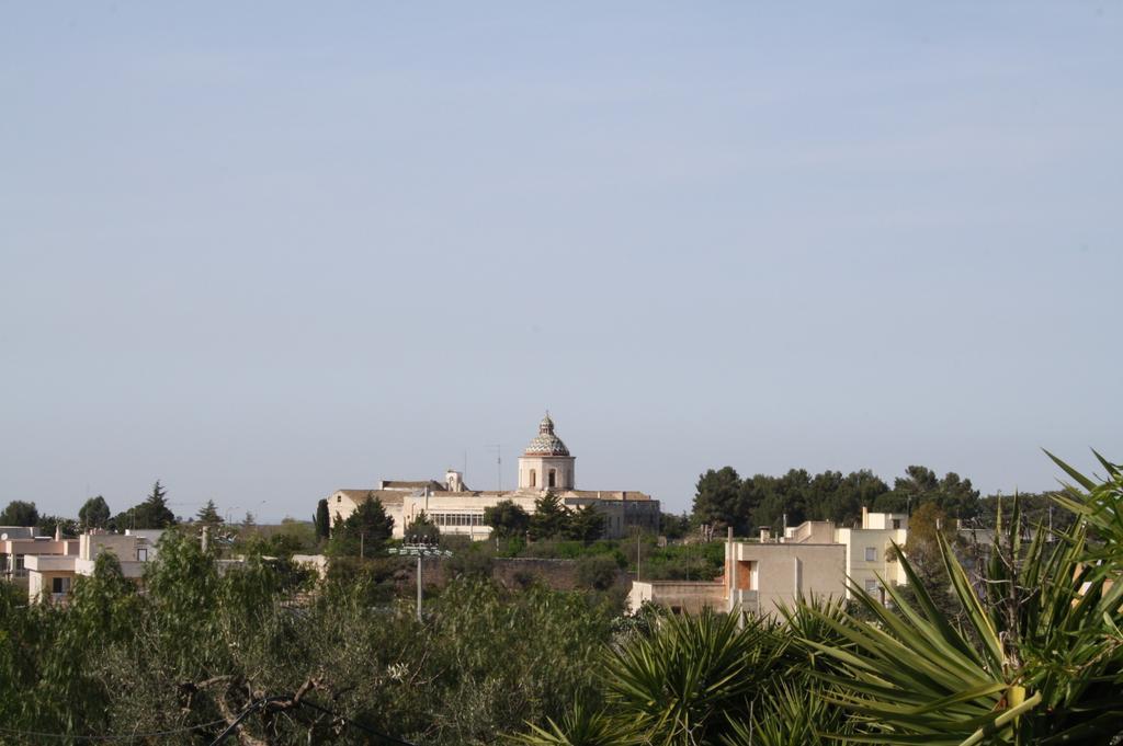 Il Trullo Di Nonna Lella Guest House Castellana Grotte Bagian luar foto